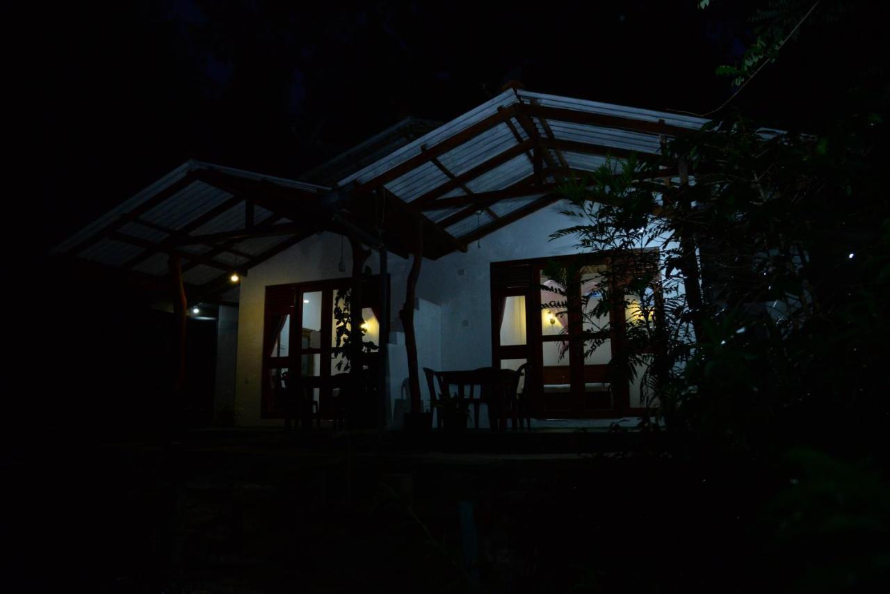 Serene Cottage Елла Екстер'єр фото
